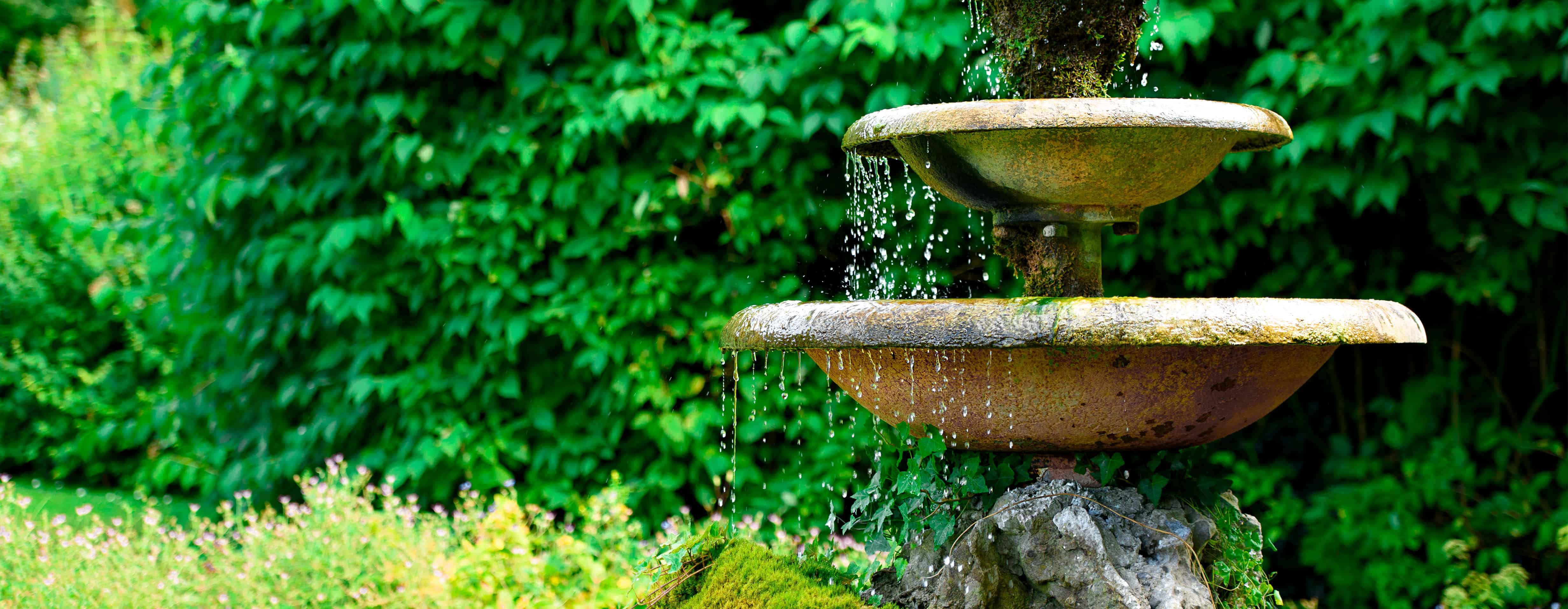 Comment décorer son jardin avec une fontaine ? (2022)