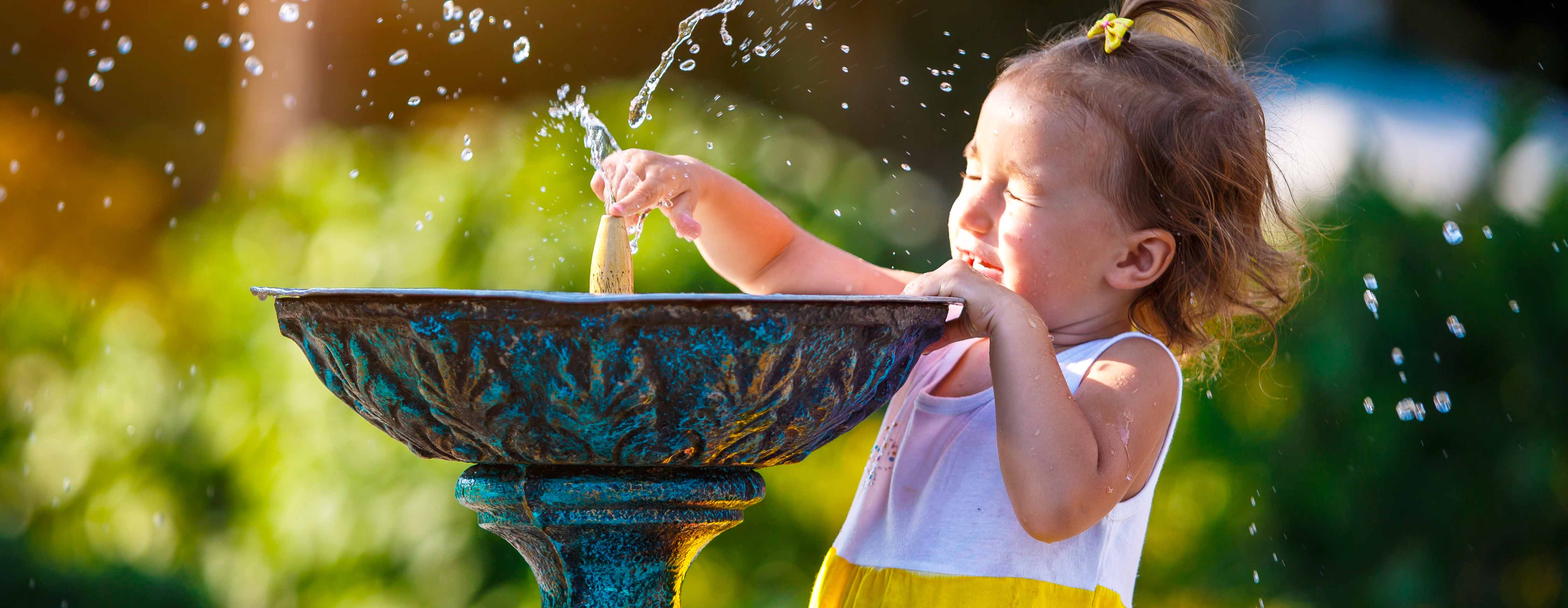 Comment nettoyer une fontaine solaire